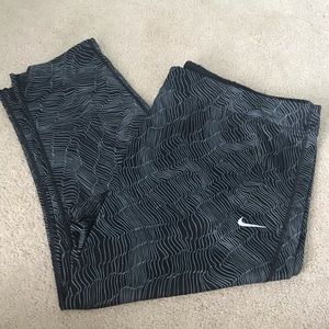 Nike Dri Fit Athletic Capri Leggings Size 2X